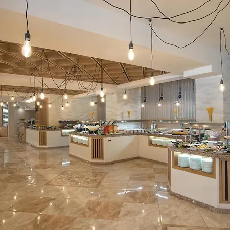 Design Marina Sands Ultra Szálloda 4*