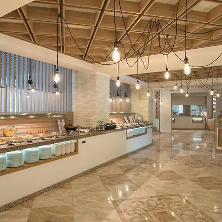 Design Marina Sands Ultra 4* Obzor